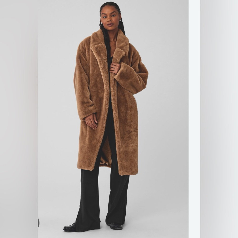 NEW WITH TAGS! Alo Yoga faux fur trench XS